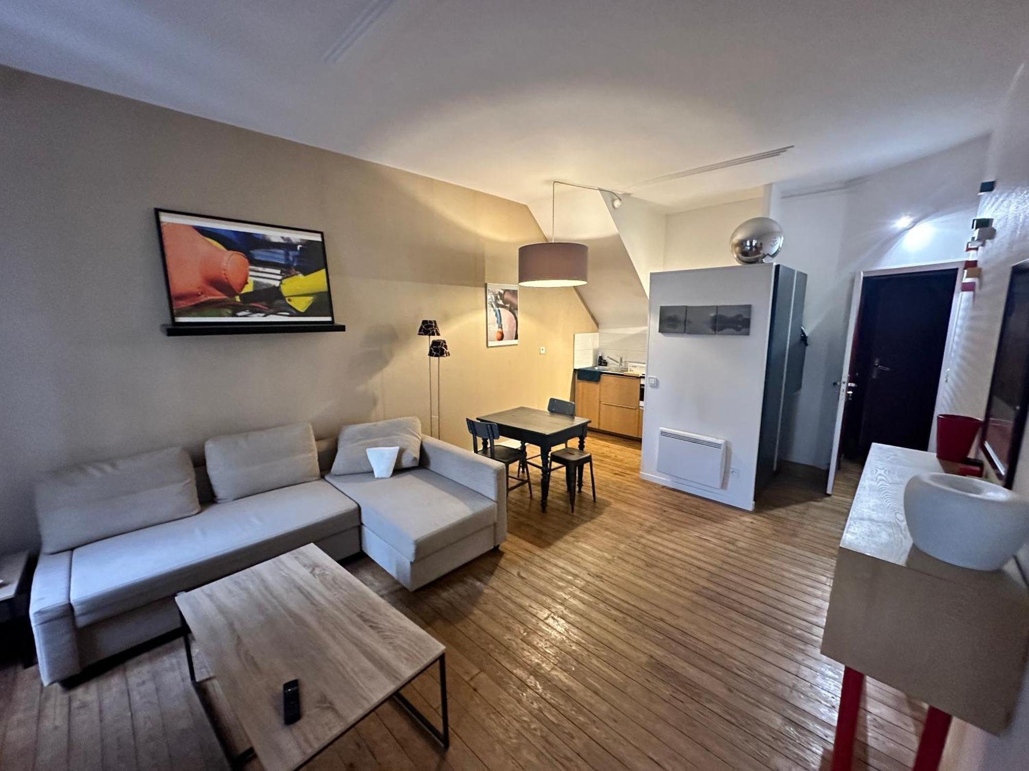Standing Apartment T2 Near The Train Station And Тур Экстерьер фото